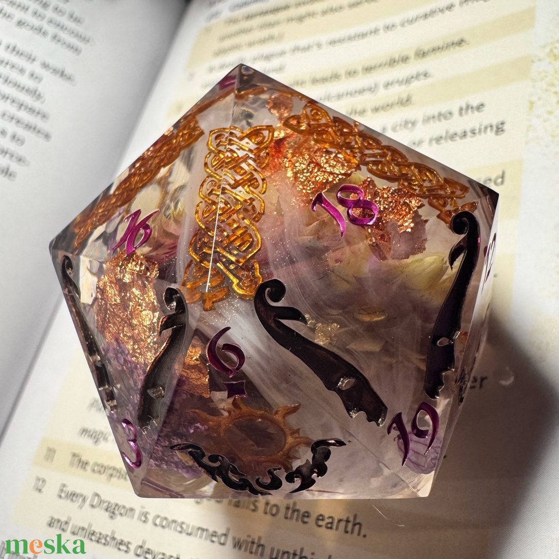 �Bloom - 42mm CHONK d20 - játék & sport - táblajáték és kártyajáték - társasjátékok - dobókocka - Meska.hu