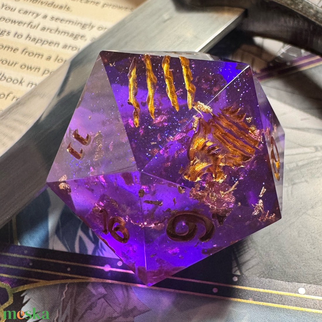 �Royal Blood - 35mm d20 - játék & sport - táblajáték és kártyajáték - társasjátékok - dobókocka - Meska.hu