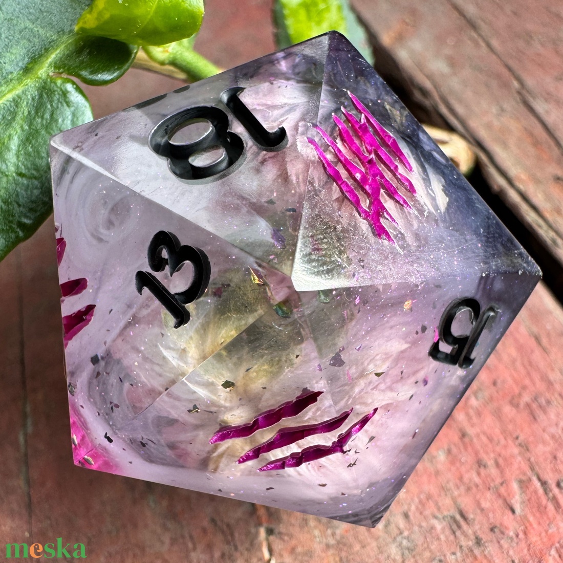 [Lycan Love] - 35mm d20 - játék & sport - táblajáték és kártyajáték - társasjátékok - dobókocka - Meska.hu