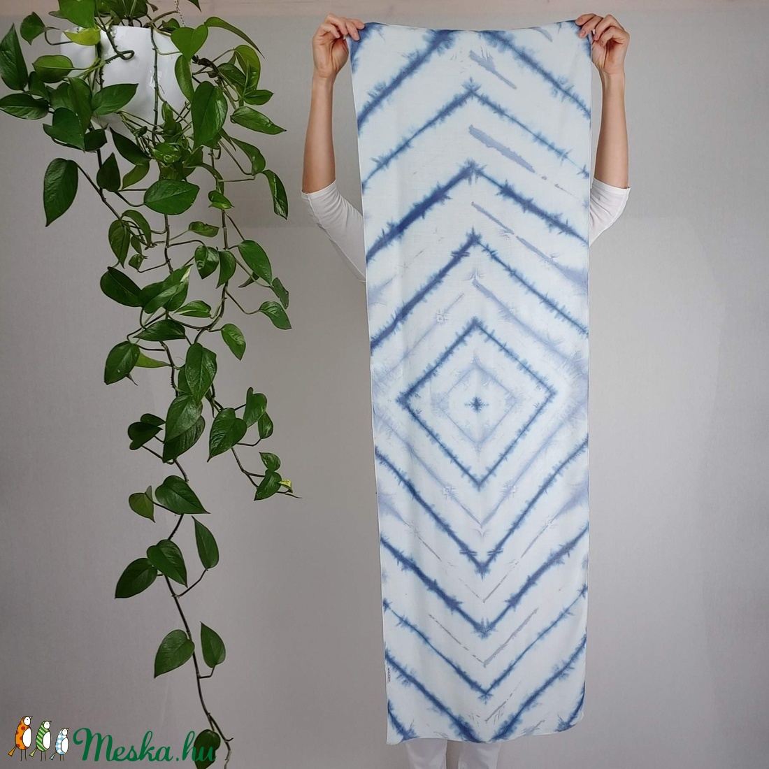 Jégvirágos shibori sál, vállkendő, stóla, batik - ruha & divat - sál, sapka, kendő - vállkendő - Meska.hu