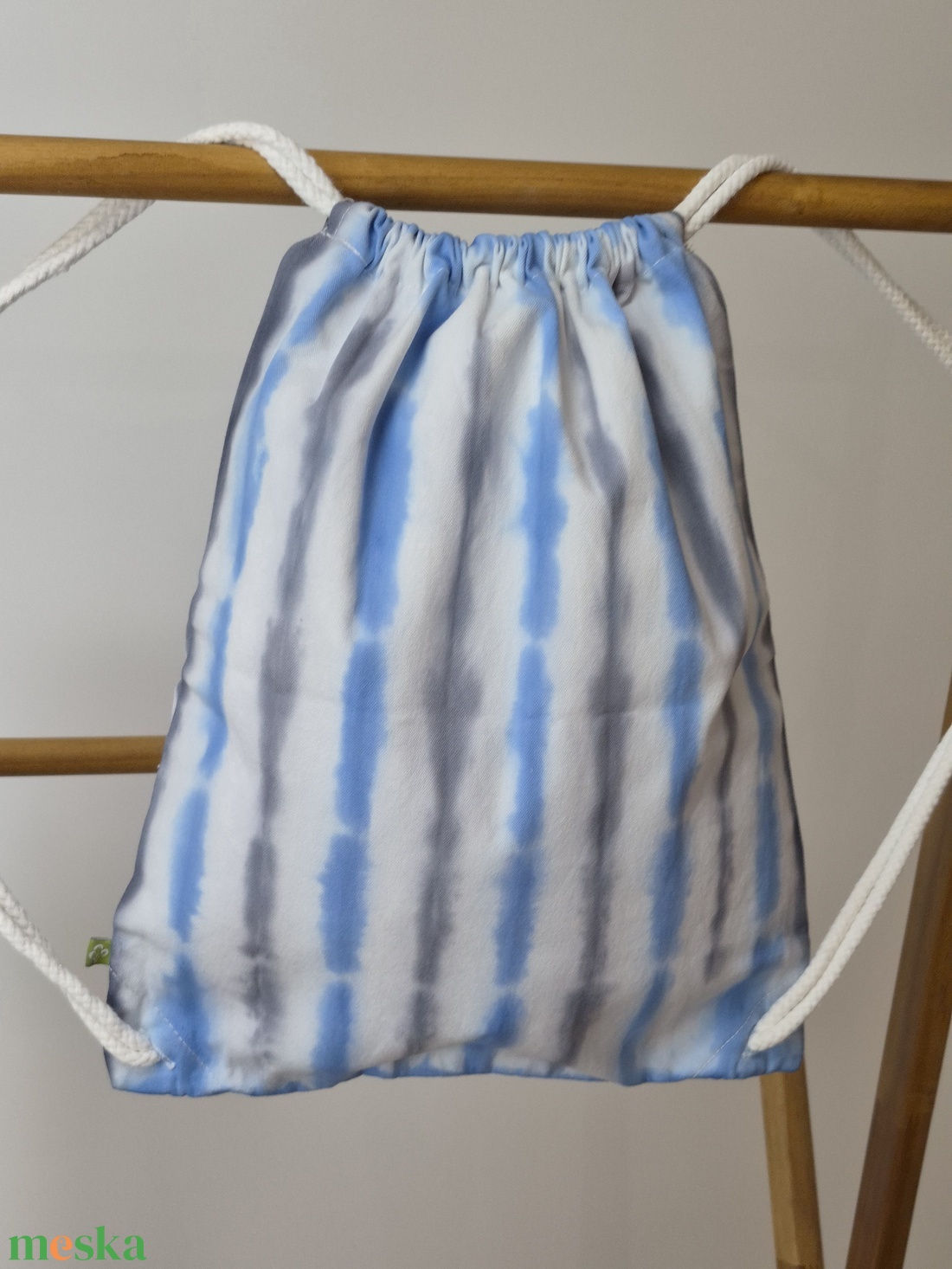Vastag, csíkos shibori hátizsák, gymbag - táska & tok - hátizsák - tornazsák, gymbag - Meska.hu