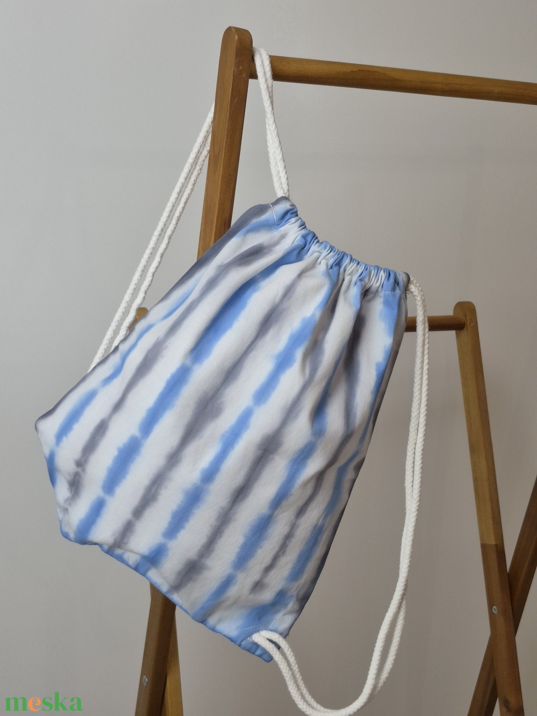 Vastag, csíkos shibori hátizsák, gymbag - táska & tok - hátizsák - tornazsák, gymbag - Meska.hu