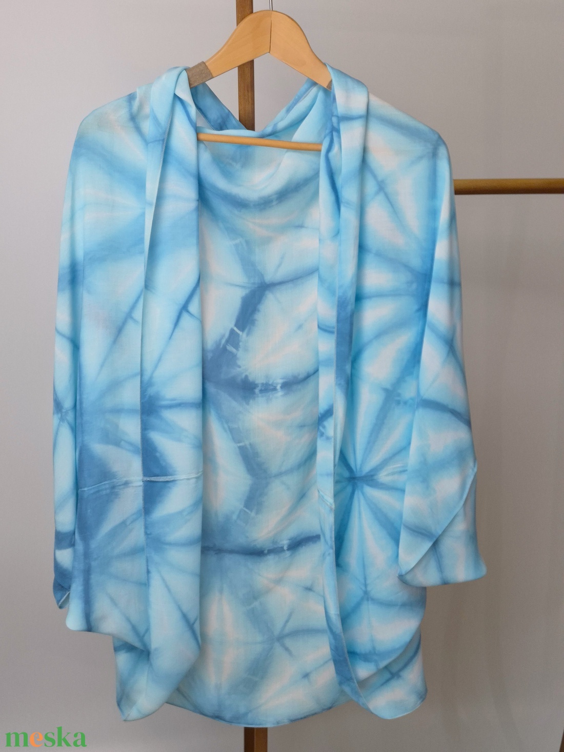 Türkiz shibori felső, bolero, fesztivál felső, strandfelső, kimonó, stóla, sálL - ruha & divat - női ruha - kardigánok - Meska.hu