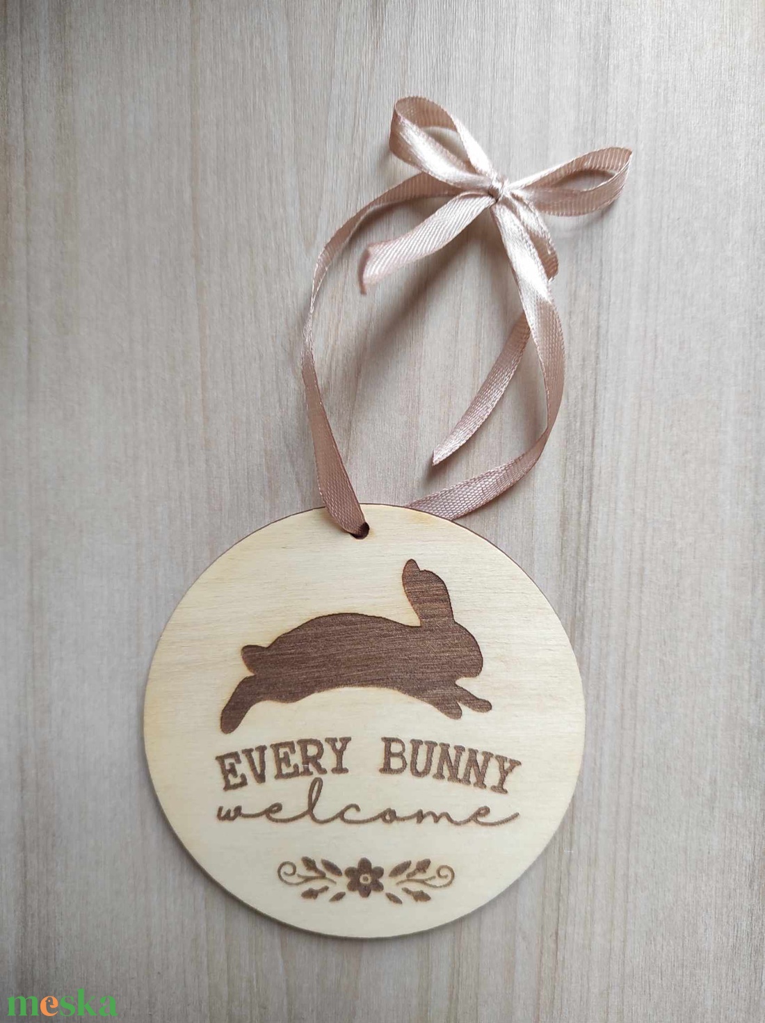 Every Bunny Welcome fali dekoráció - otthon & életmód - dekoráció - fali és függő dekoráció - falra akasztható dekor - Meska.hu Every Bunny Welcome fali dekoráció - otthon & életmód - dekoráció - fali és függő dekoráció - falra akasztható dekor - Meska.hu
