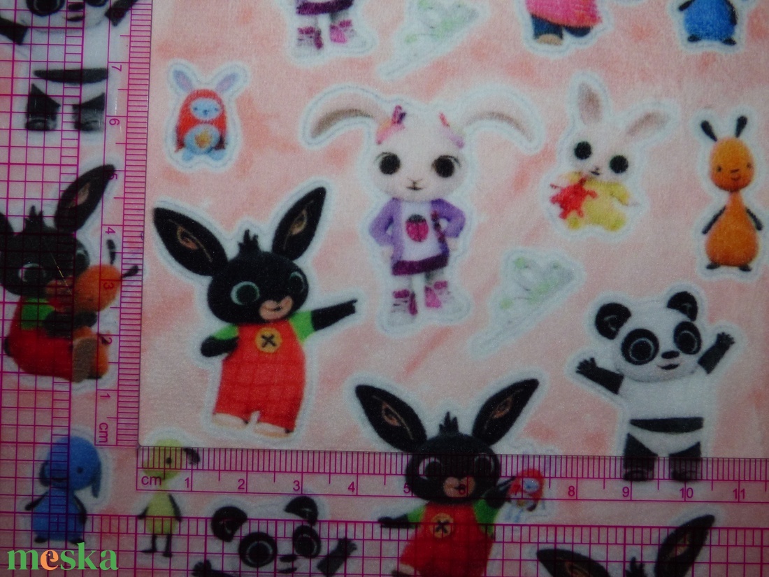 Nyuszis plüssvelúr - kellékek & szerszámok - méteráru - szövet - Meska.hu