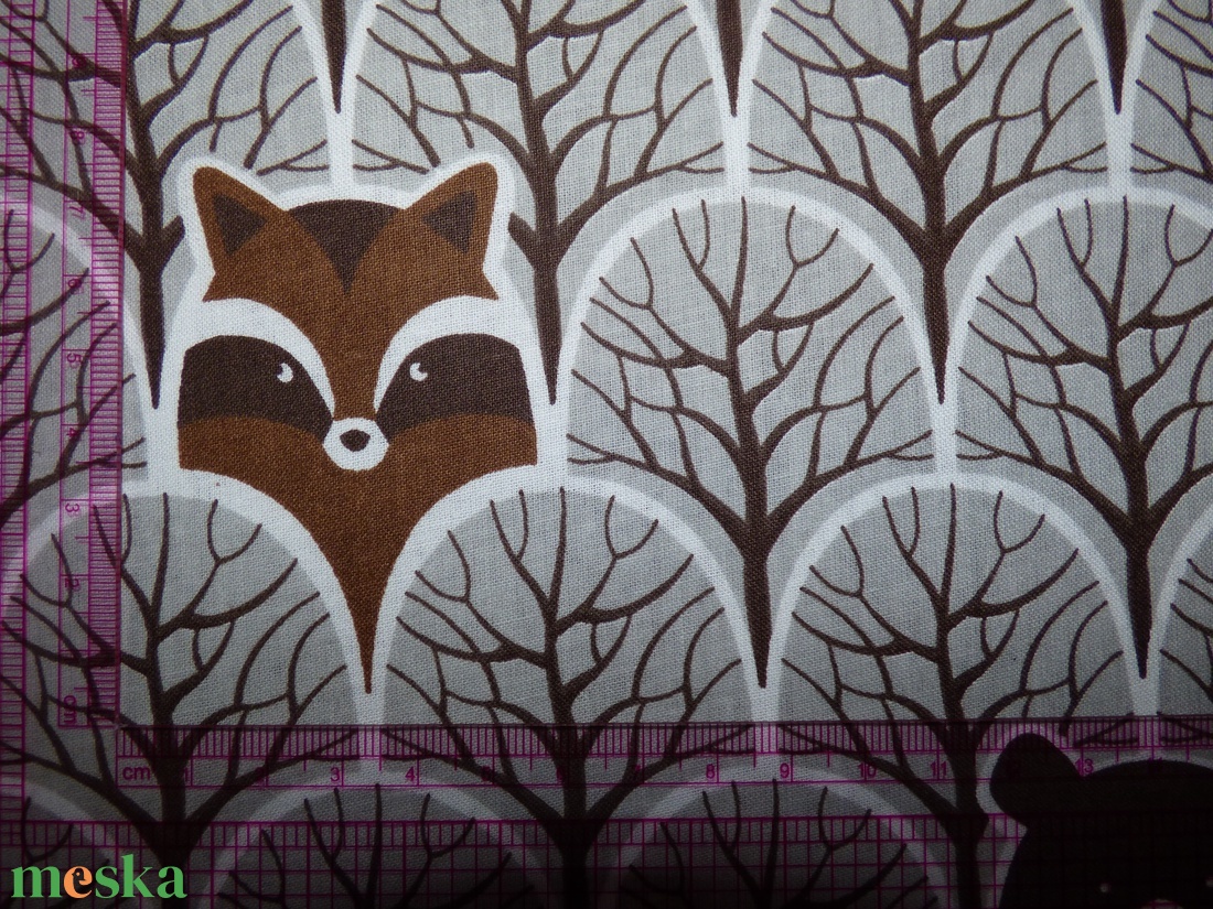 Erdei állatos pamutvászon barna alapon  - kellékek & szerszámok - méteráru - vászon - pamutvászon - Meska.hu