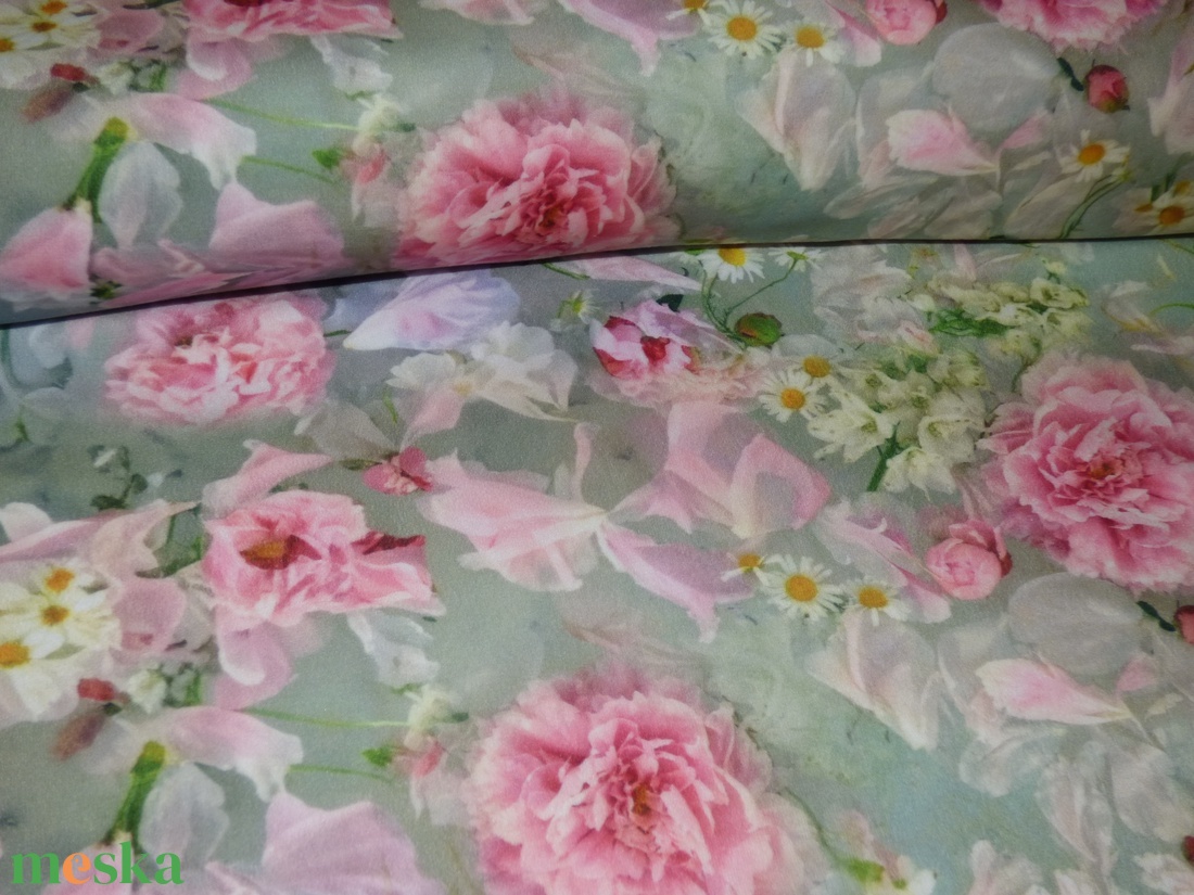 Virágos plüssvelúr - kellékek & szerszámok - méteráru - szövet - Meska.hu