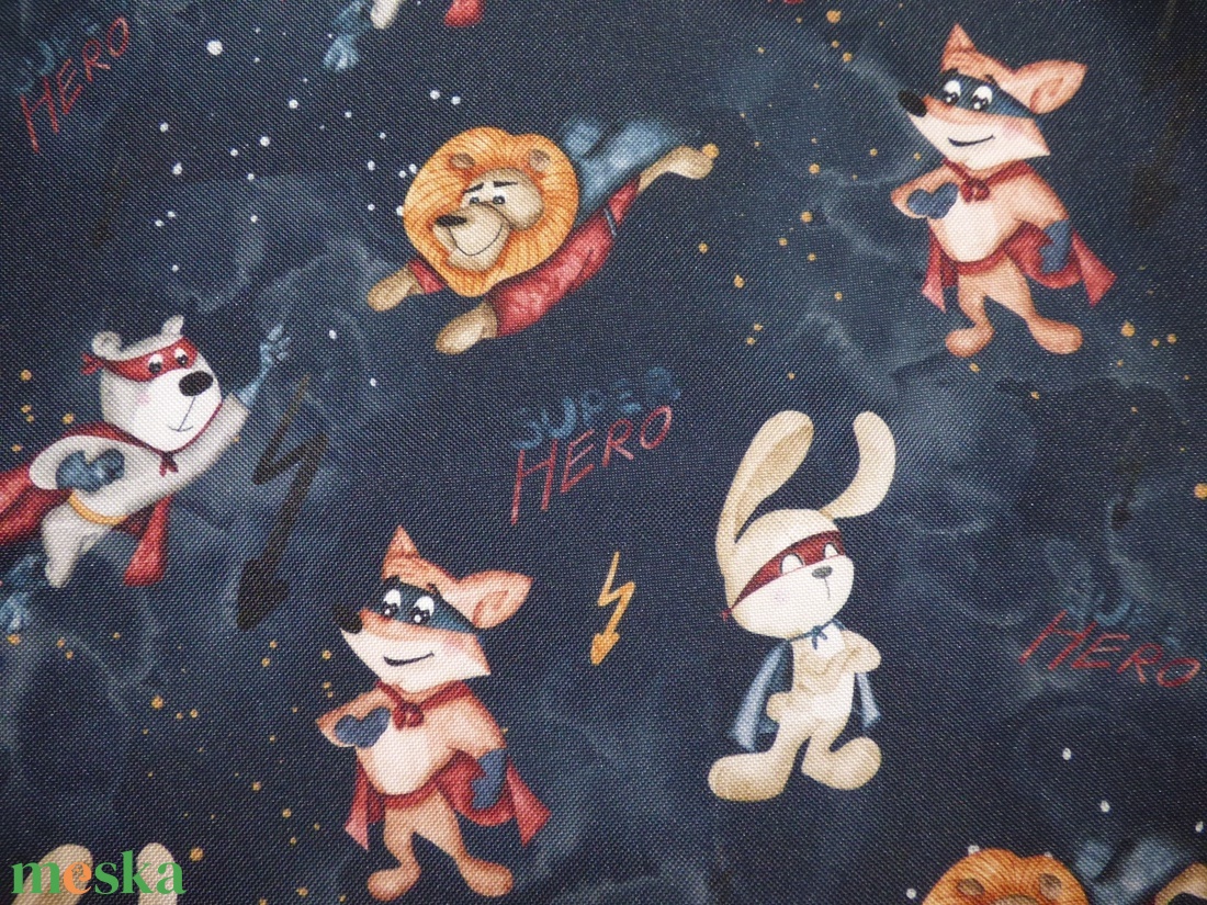 Szuperhős állatos vízálló szövet, gyöngyvászon  - kellékek & szerszámok - méteráru - vászon - gyöngyvászon - Meska.hu