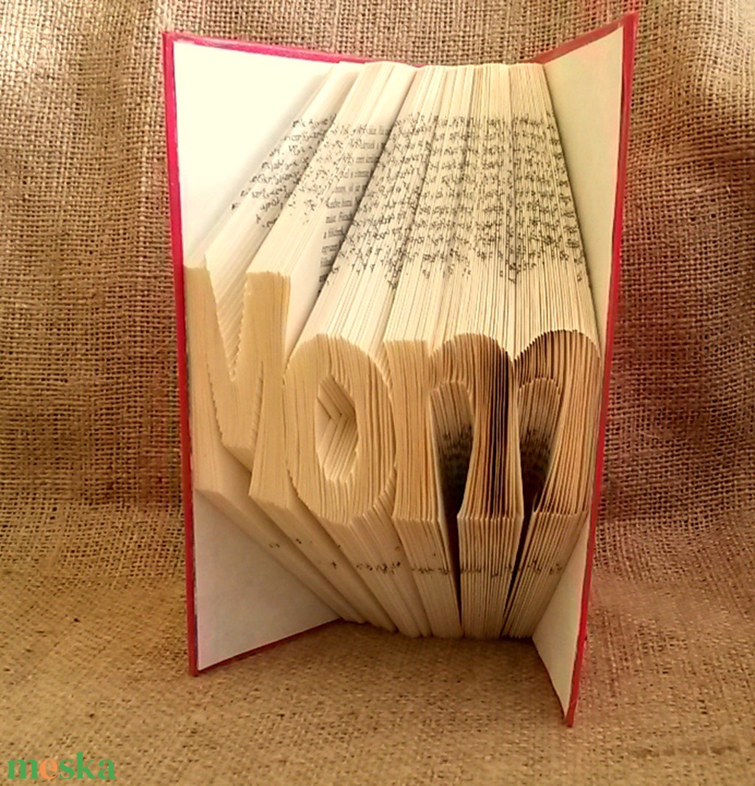 Egyedi 3 betűs feliratos hajtogatott könyv - egyedi három betűs szöveg - origami - Mom - Mama - szobor - E87 -  - Meska.hu