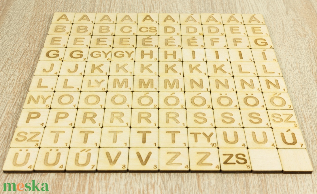 100 db Scrabble betű készlet - betű ajándék - scrapbook - lézervágott - társasjáték - gravírozott nászajándék -  - játék & sport - táblajáték és kártyajáték - társasjátékok - Meska.hu