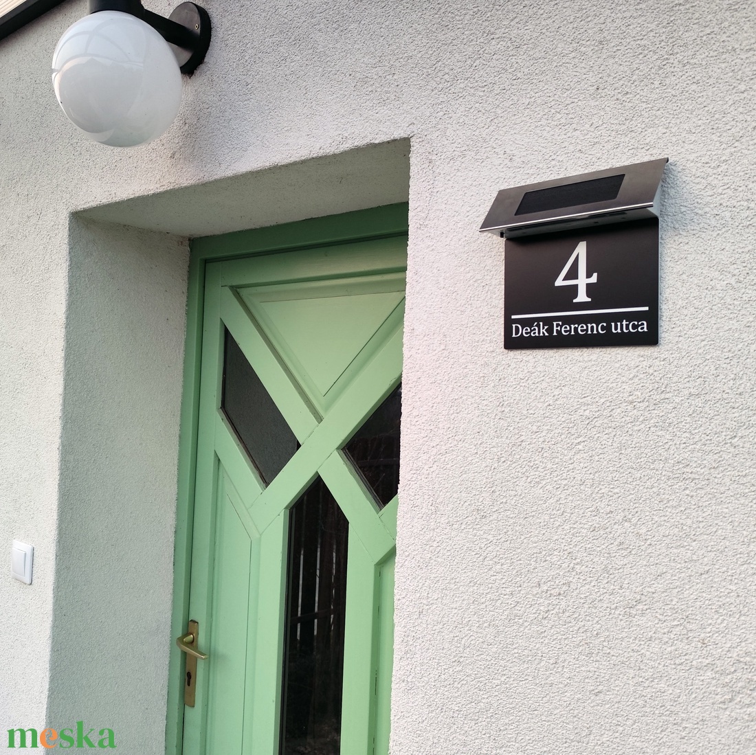 Napelemes Egyedi Világító Házszámtábla LED szalagos - Kültéri Utcanévtábla + Házszám - 4 színben - otthon & életmód - ház & kert - házszám - Meska.hu