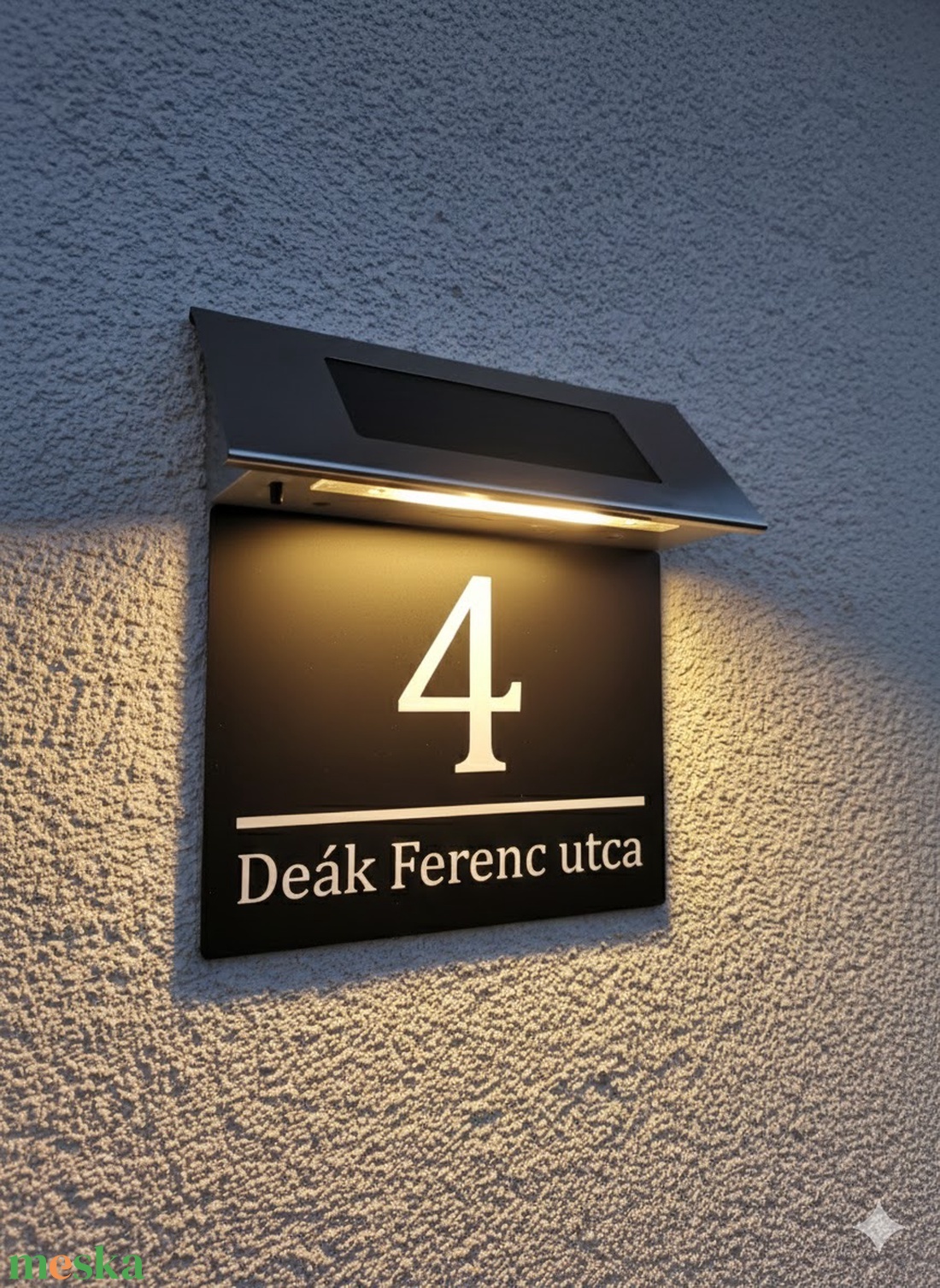 Egyedi Napelemes Világító Házszámtábla LED szalagos - Kültéri Utcanévtábla + Házszám - 4 színben - otthon & életmód - ház & kert - házszám - Meska.hu