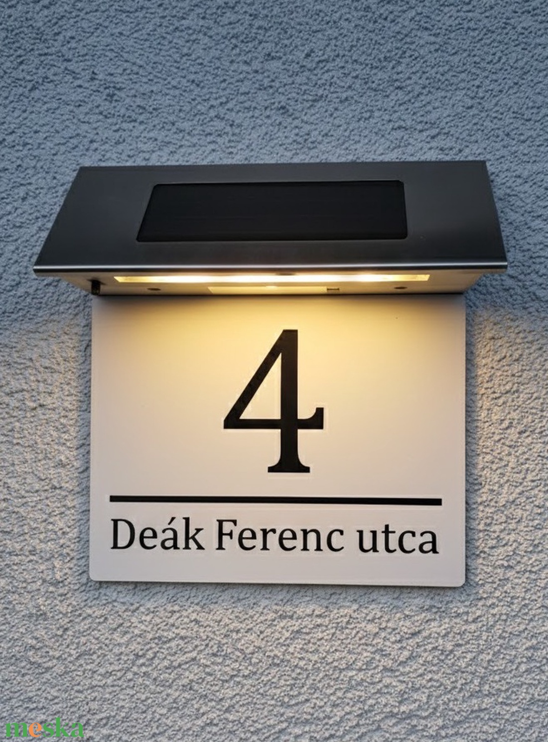Napelemes Egyedi Világító Házszámtábla LED szalagos - Kültéri Utcanévtábla + Házszám - 4 színben - otthon & életmód - ház & kert - házszám - Meska.hu