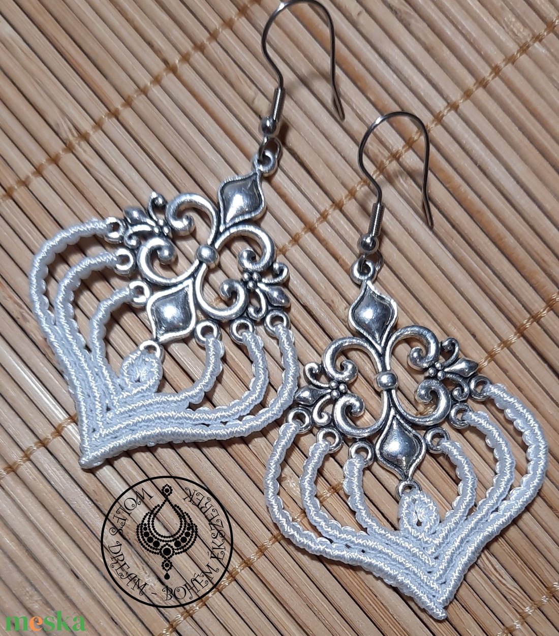 Ornament fülbevaló - fehér - ékszer - fülbevaló - lógó fülbevaló - Meska.hu Ornament fülbevaló - fehér - ékszer - fülbevaló - lógó fülbevaló - Meska.hu