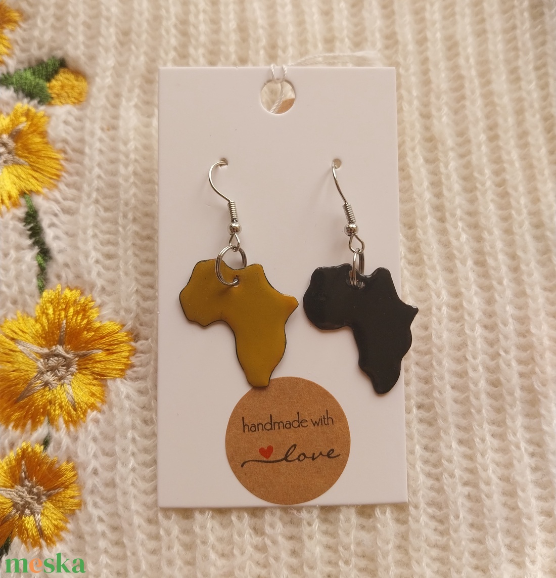 Felemás Afrika Tűzzománc Fülbevaló - ékszer - fülbevaló - lógó fülbevaló - Meska.hu