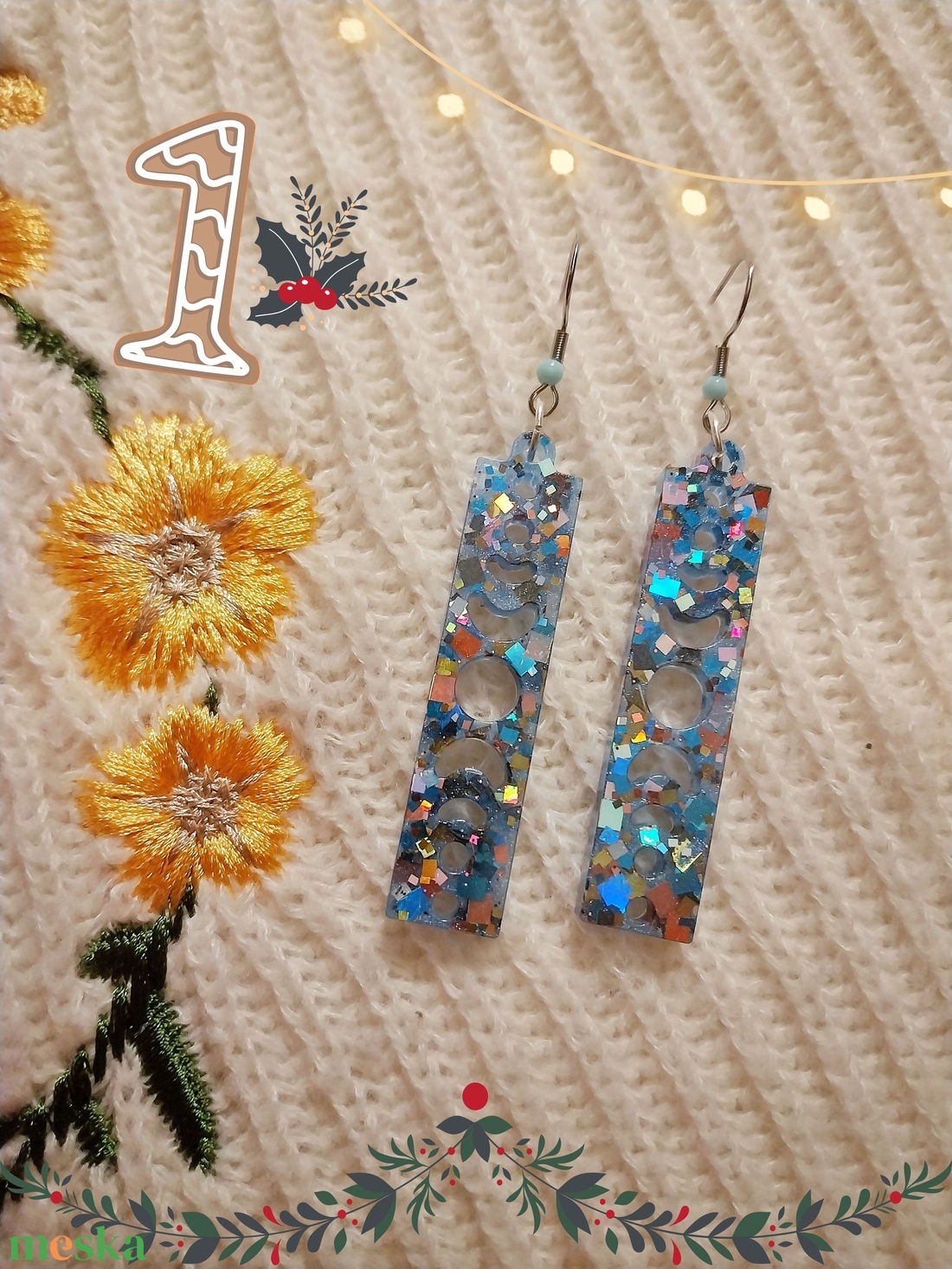 Kék Holdas Műgyanta Fülbevaló - ékszer - fülbevaló - lógó fülbevaló - Meska.hu