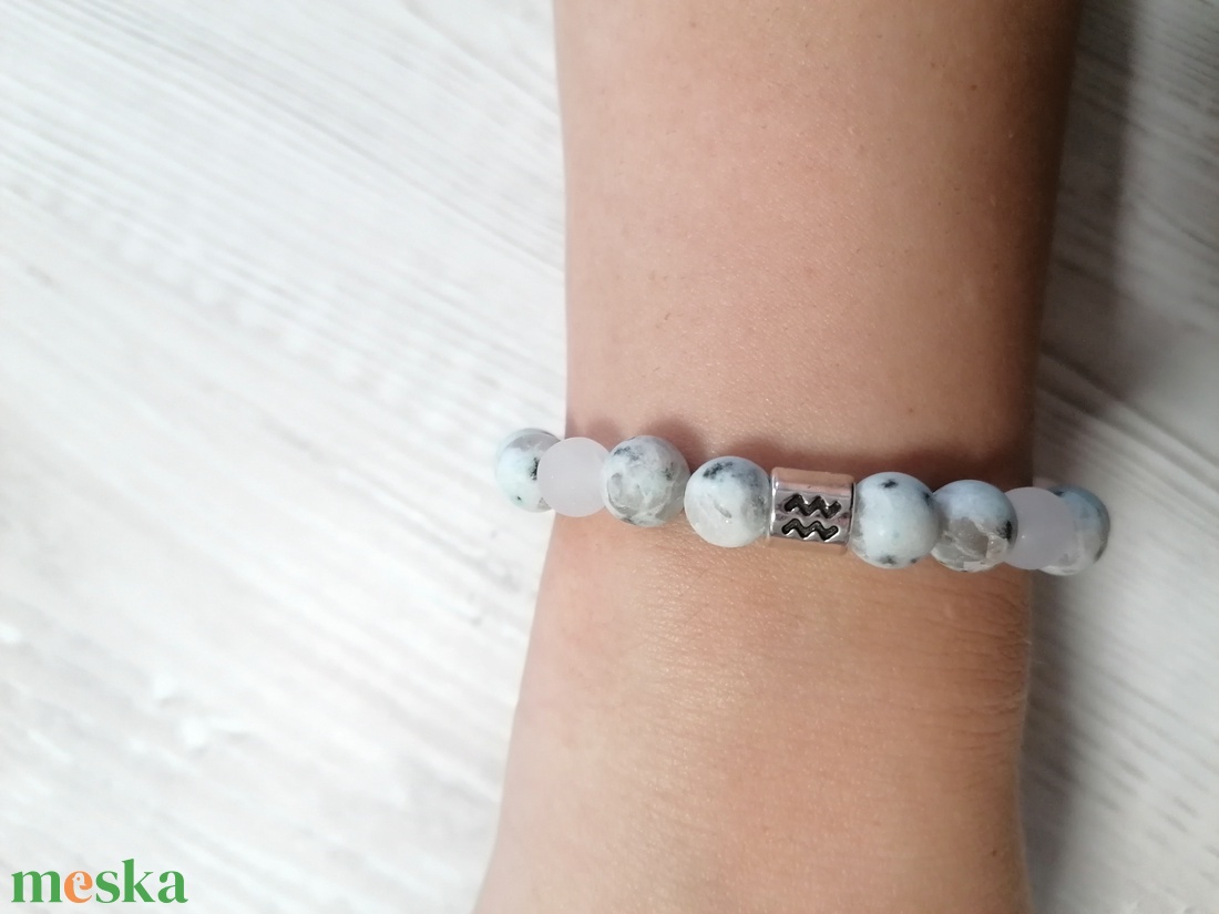 Vízöntő Ásványkarkötő - ékszer - karkötő - ásványkarkötő - Meska.hu