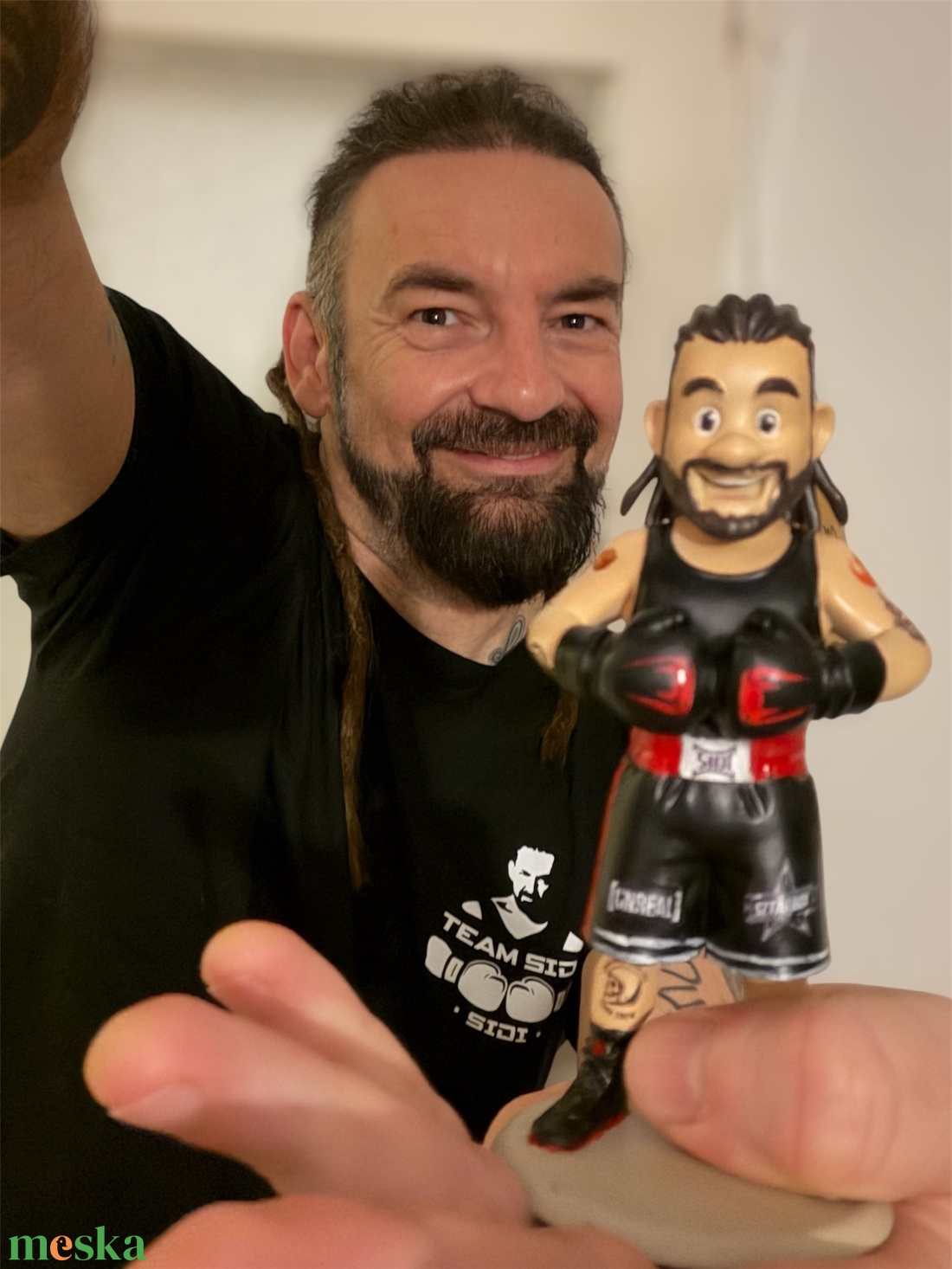 Egyedi Pixar-stílusú figura � rólad, kézzel festve - otthon & életmód - dekoráció - dekoratív figurák és szobrok - Meska.hu