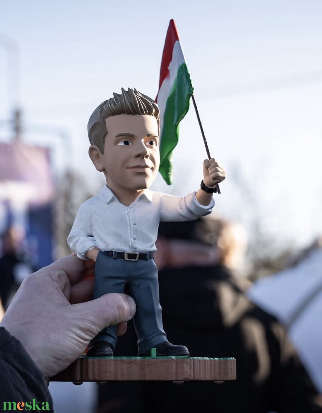 Magyar Péter stilizált figura doboz talapzatt - otthon & életmód - dekoráció - dekoratív figurák és szobrok - Meska.hu