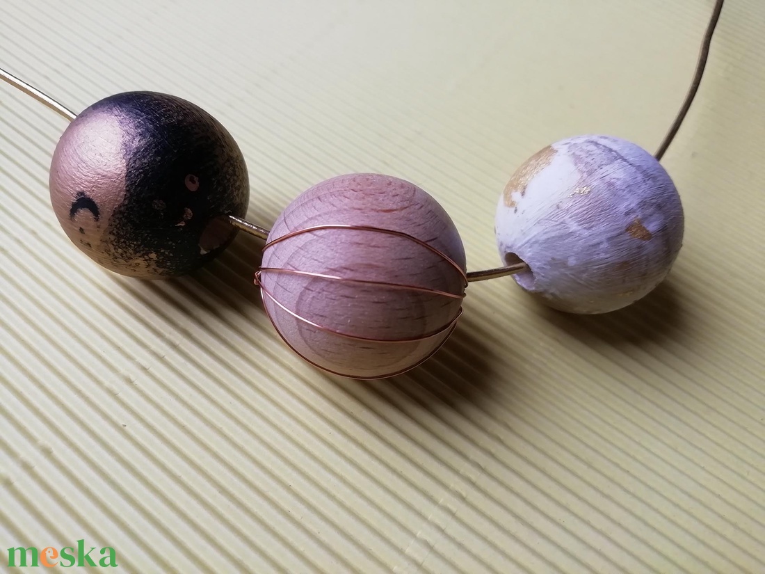 Fekete, arany és fehér fagyöngy nyaklánc  - ékszer - nyaklánc - gyöngyös nyaklánc - Meska.hu