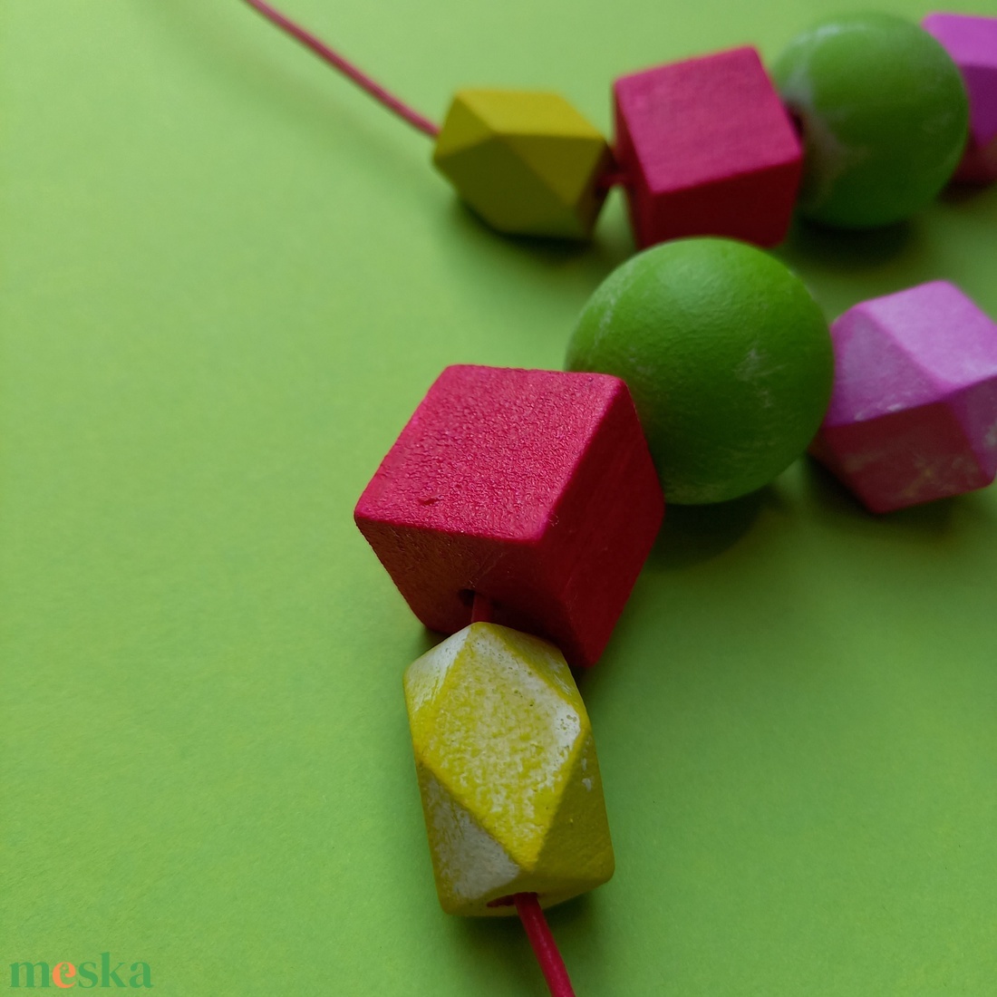 Fukszia pink, zöld geometriai fa bogyós nyaklánc - ékszer - nyaklánc - bogyós nyaklánc - Meska.hu Fukszia pink, zöld geometriai fa bogyós nyaklánc - ékszer - nyaklánc - bogyós nyaklánc - Meska.hu