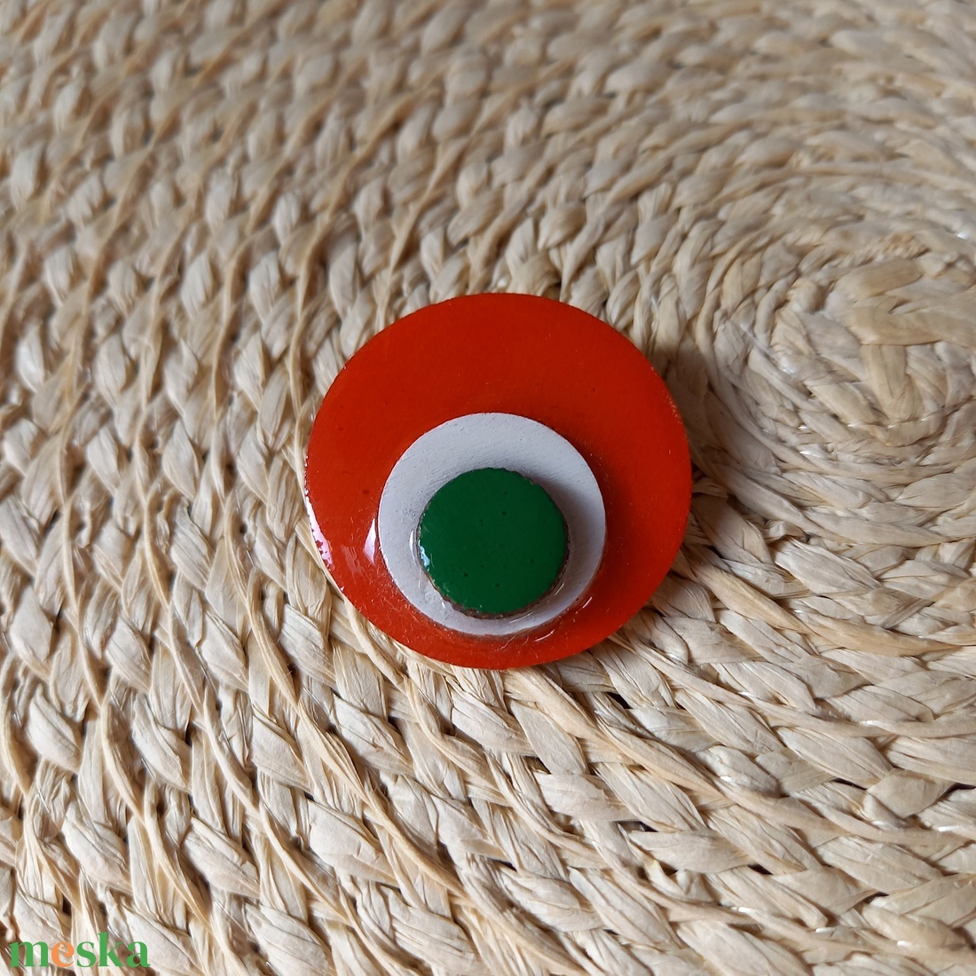 Kokárda kitűző fából - ékszer - kitűző és bross - Meska.hu Kokárda kitűző fából - ékszer - kitűző és bross - Meska.hu