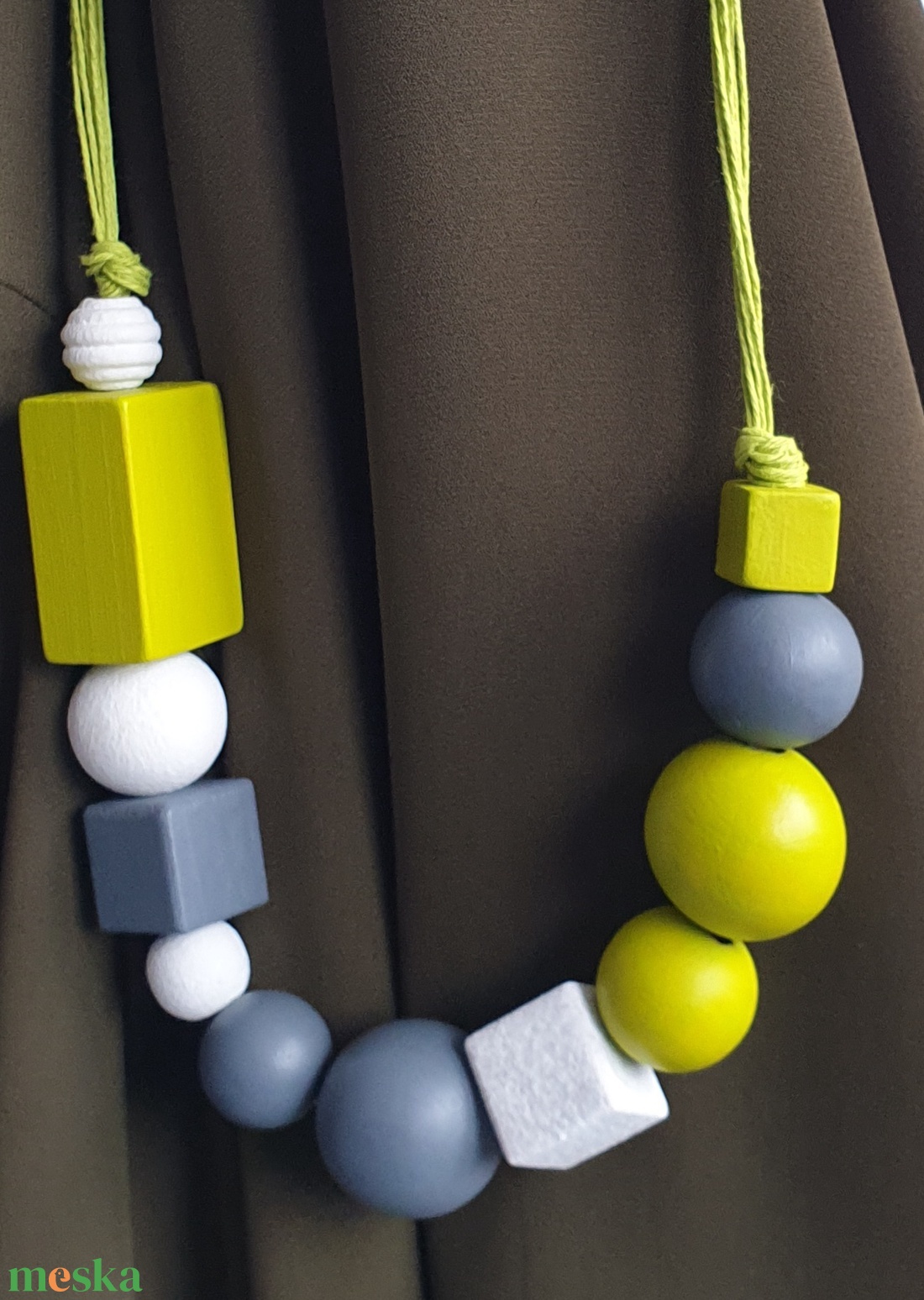 Fa geometrikus nyaklánc - ékszer - nyaklánc - bogyós nyaklánc - Meska.hu