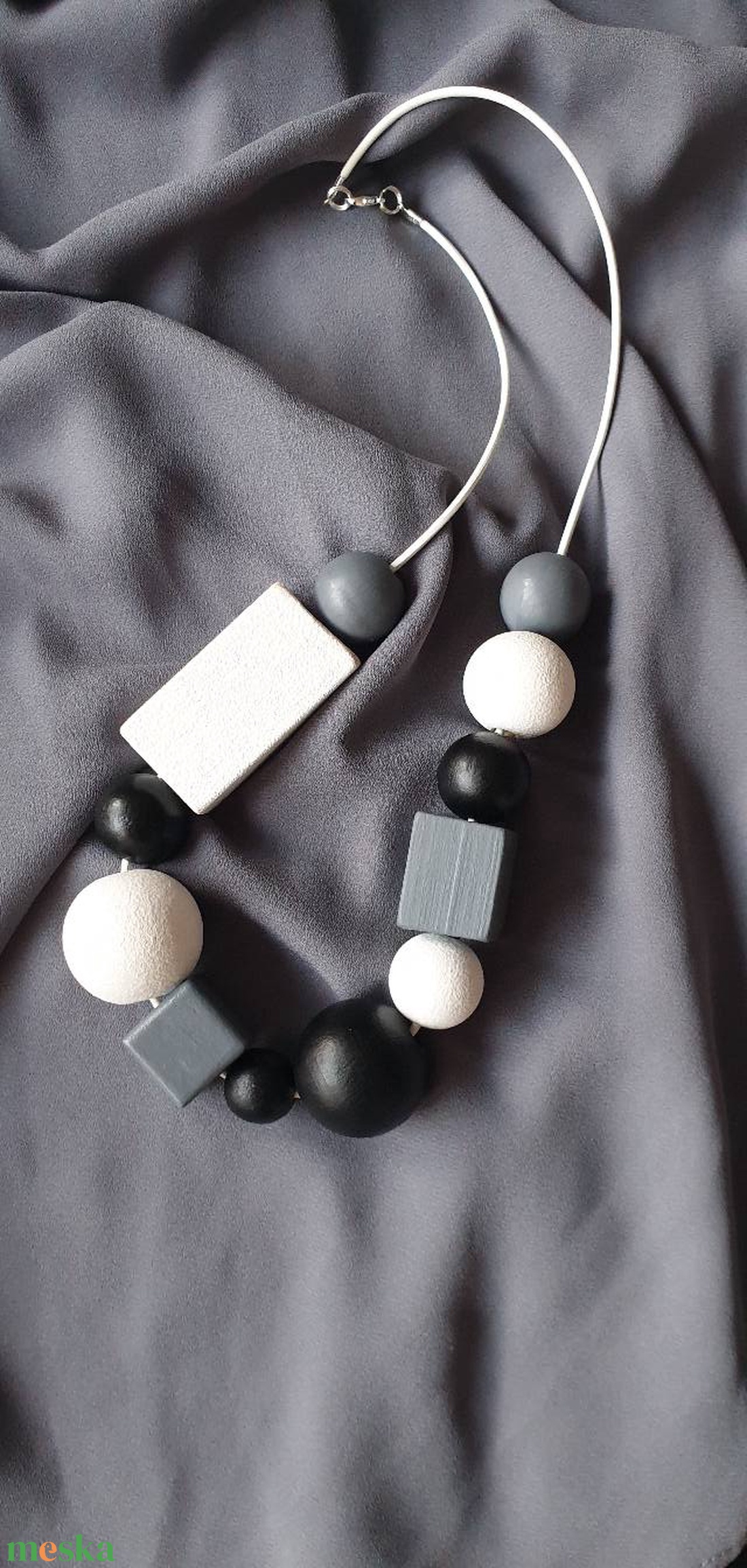 Fa geometrikus nyaklánc - ékszer - nyaklánc - bogyós nyaklánc - Meska.hu