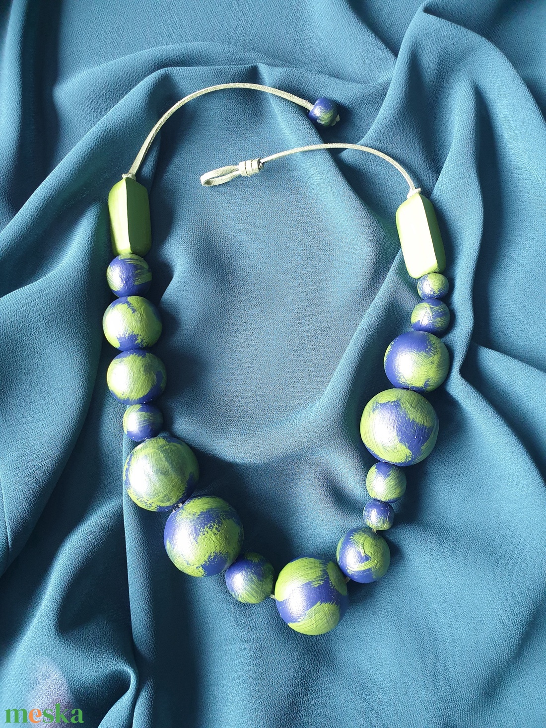 Fa  aszimetrikus nyaklánc - ékszer - nyaklánc - bogyós nyaklánc - Meska.hu