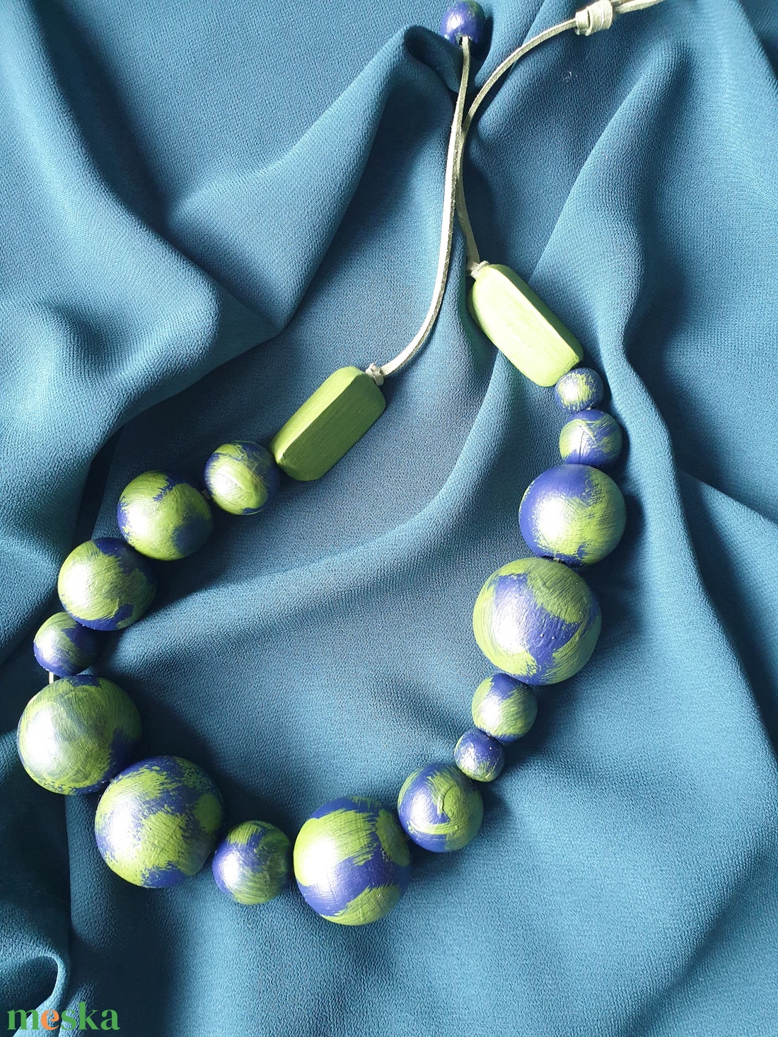 Fa  aszimetrikus nyaklánc - ékszer - nyaklánc - bogyós nyaklánc - Meska.hu