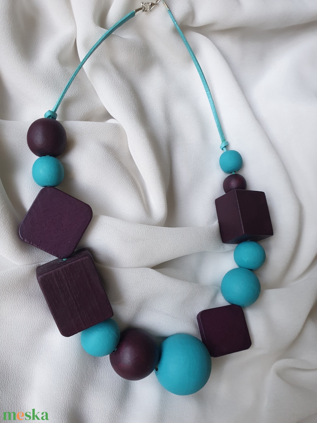 Fa geometrikus nyaklánc - ékszer - nyaklánc - bogyós nyaklánc - Meska.hu