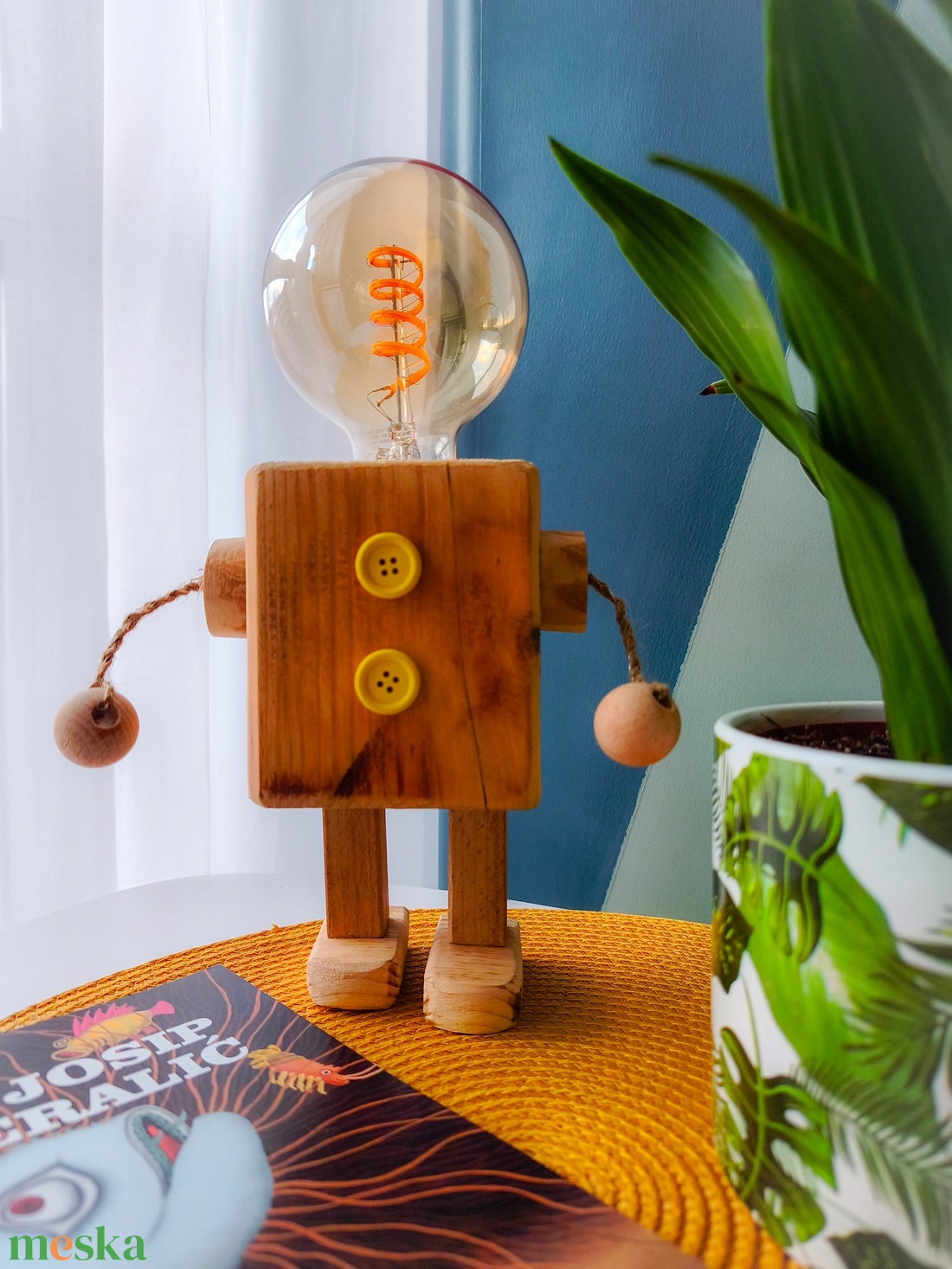 Különleges robot lámpa - otthon & életmód - lámpa - asztali lámpa - Meska.hu