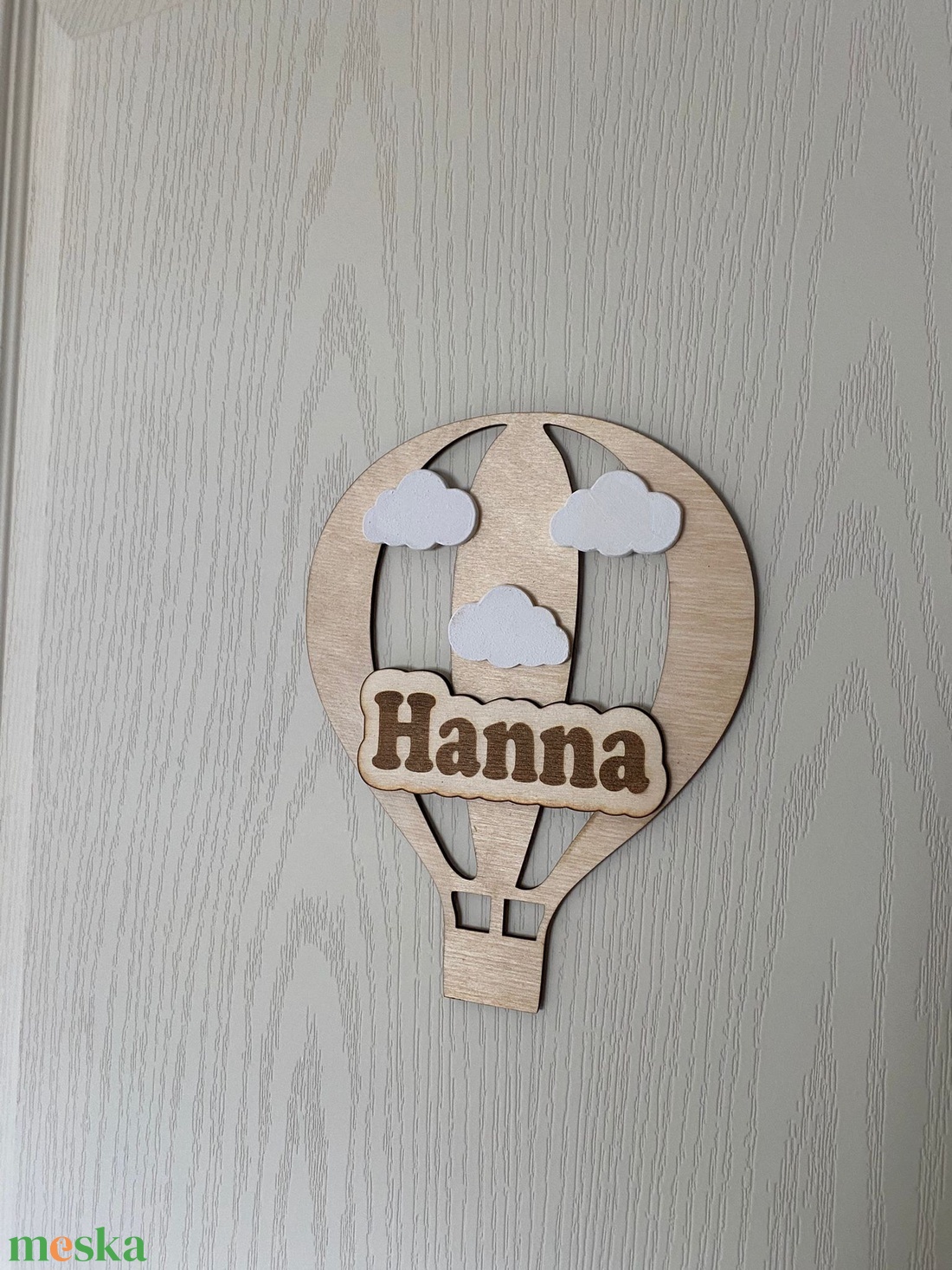 Fa hőlégballon névtábla - baba - mama - babaszoba dekoráció - baba névtábla - Meska.hu