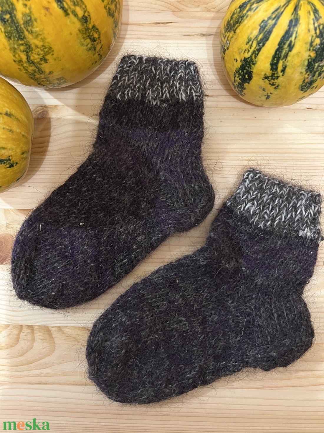 kecskegyapjúból � puha, kézzel kötött zokni - baba - mama - babaruházat - babazokni - Meska.hu