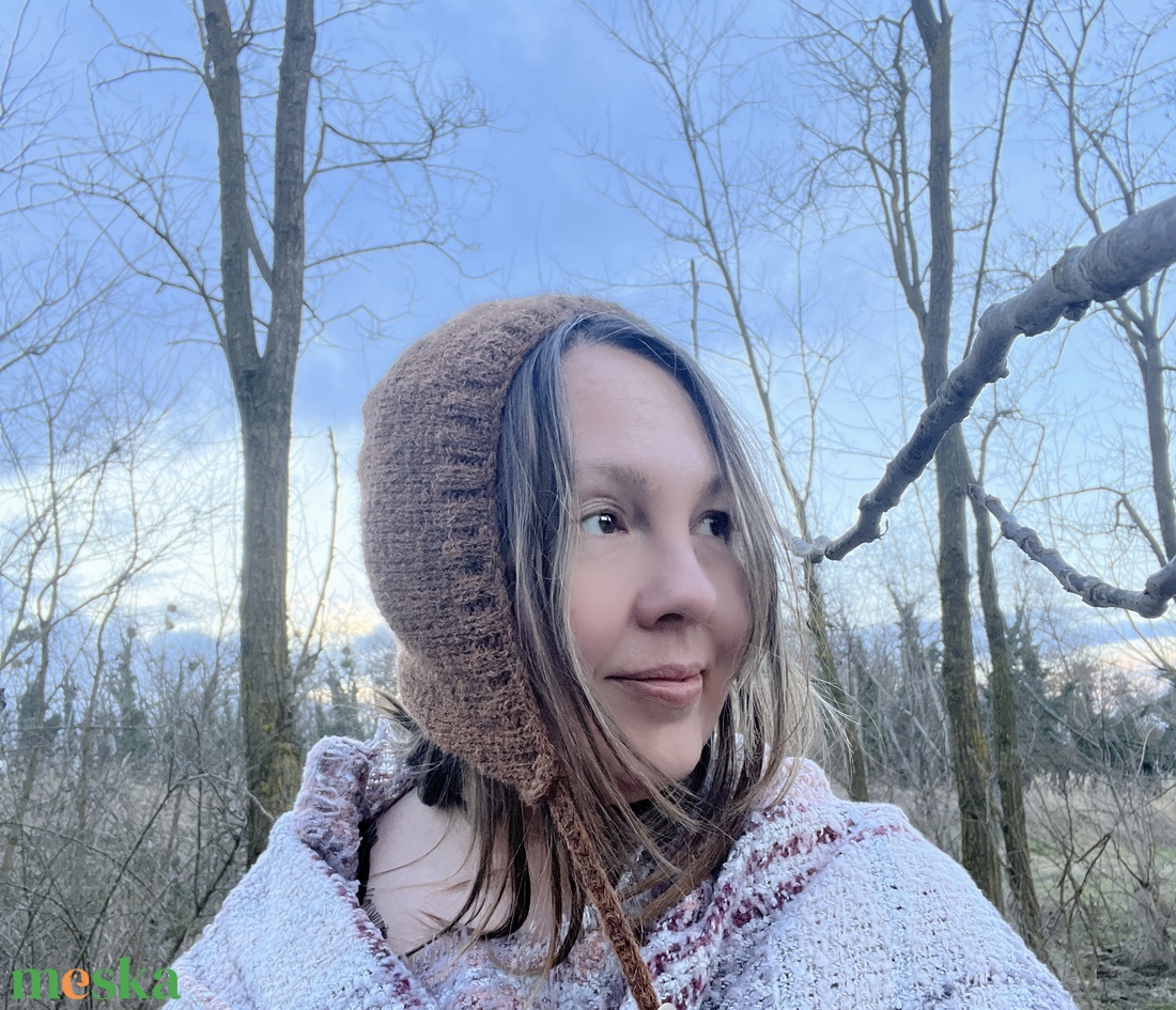 Alpaka gyapjú pixie bonnet � kézzel kötött barna sapka - ruha & divat - sál, sapka, kendő - sapka - Meska.hu