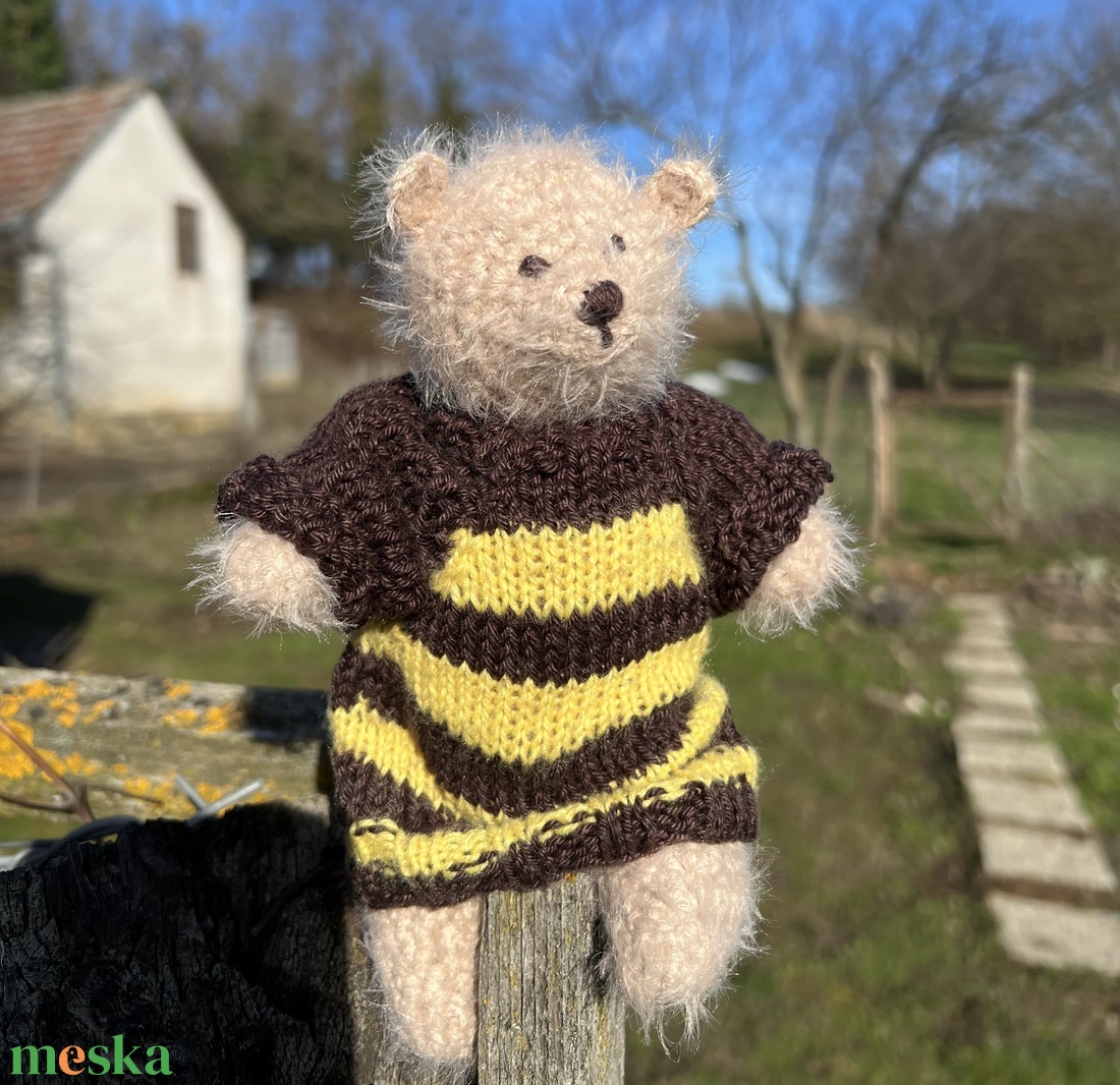 Misi, a méhecske mackó � egyedi kézműves puha játék - játék & sport - plüssállat & játékfigura - maci - Meska.hu