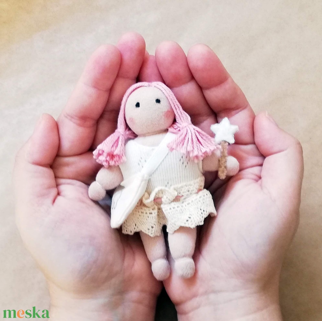 My Tiny Doll - Fogtündér rózsaszín hajjal - 50% kedvezménnyel - játék & sport - baba & babaház - baba - Meska.hu My Tiny Doll - Fogtündér rózsaszín hajjal - 50% kedvezménnyel - játék & sport - baba & babaház - baba - Meska.hu
