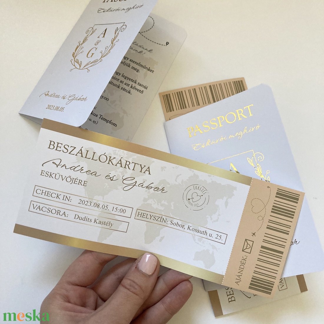 Passport stílusú beszállókártyás fehér-arany esküvői meghívó - esküvő - meghívó & kártya - meghívó - Meska.hu Passport stílusú beszállókártyás fehér-arany esküvői meghívó - esküvő - meghívó & kártya - meghívó - Meska.hu