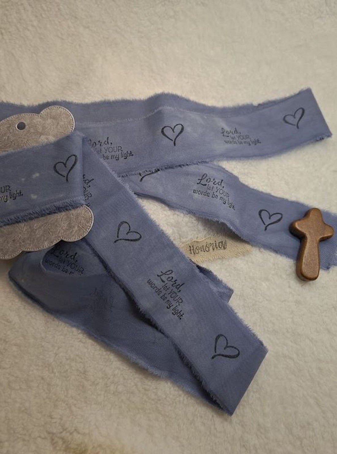 Kézzel festett és bélyegzett, tépett, pamutszalag, Bibliai, igés, felirattal- antik középkék-005 -  - Meska.hu