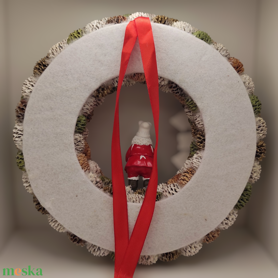 Karácsonyi kopogtató, koszorú Mikulással 30 cm - otthon & életmód - dekoráció - ajtó- és ablak dekoráció - ajtódísz & kopogtató - Meska.hu