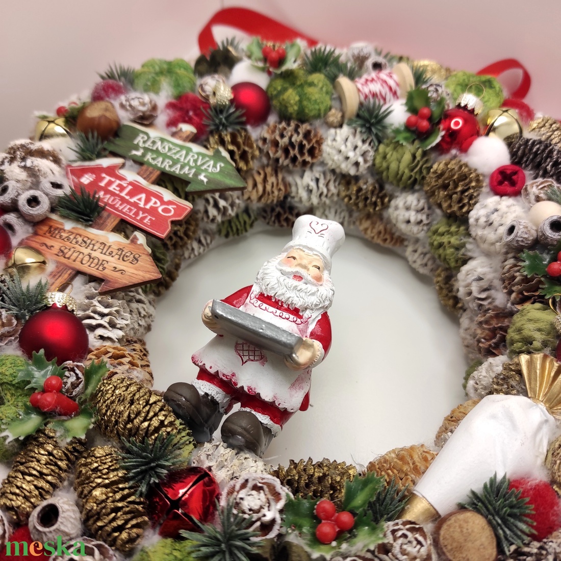 Karácsonyi kopogtató, koszorú Mikulással 30 cm - otthon & életmód - dekoráció - ajtó- és ablak dekoráció - ajtódísz & kopogtató - Meska.hu