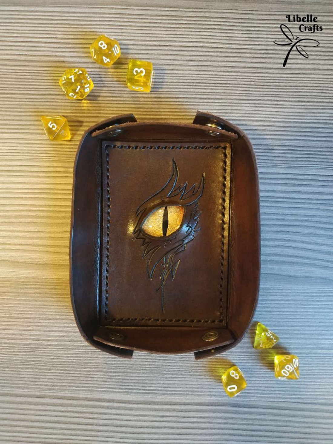 Sárkányszemes kockadobó tálca - ARANY szemmel - játék & sport - táblajáték és kártyajáték - társasjátékok - dobókocka - Meska.hu