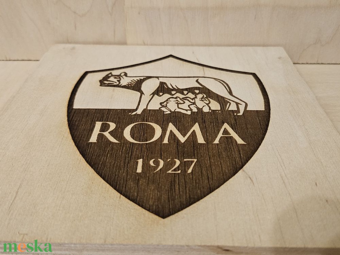 AS Roma gravírozott kép - otthon & életmód - dekoráció - asztal és polc dekoráció - gravírozott táblák - Meska.hu