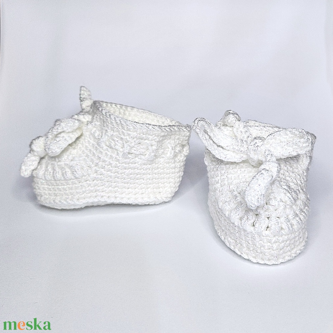 Horgolt kiscipő, babacipő keresztelőre - baba - mama - babaruházat - babacipő - Meska.hu