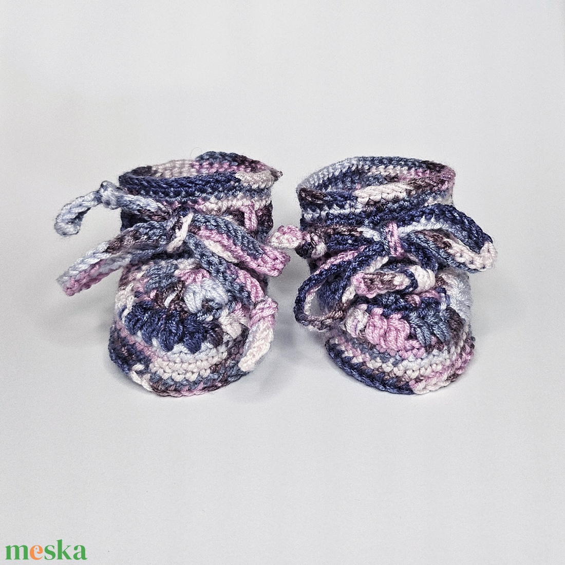 Horgolt kiscipő, babacipő - baba - mama - babaruházat - babacipő - Meska.hu