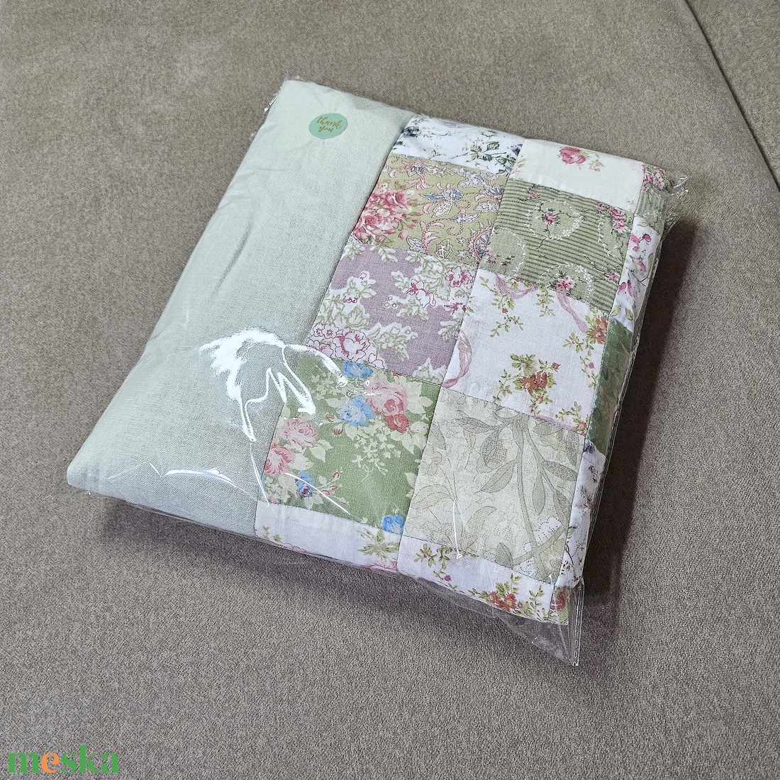 Vintage hatású egyedi babatakaró, játszópléd patchwork betéttel ajnádékba - baba - mama - baba ágynemű - babatakaró, gyerek pléd - Meska.hu