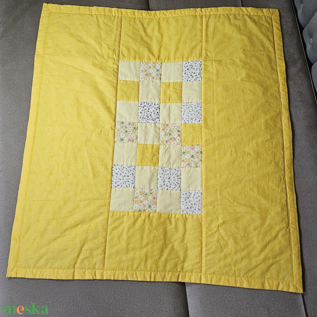 Sárga, egyedi varrot újszülött babatakaró, játszópléd ajándékba - baba - mama - baba ágynemű - babatakaró, gyerek pléd - Meska.hu