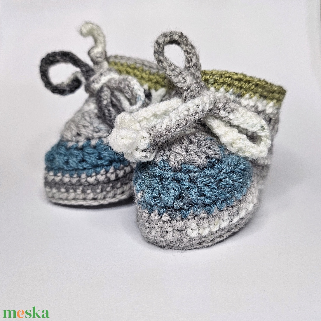Horgolt kiscipő, babacipő - baba - mama - babaruházat - babacipő - Meska.hu