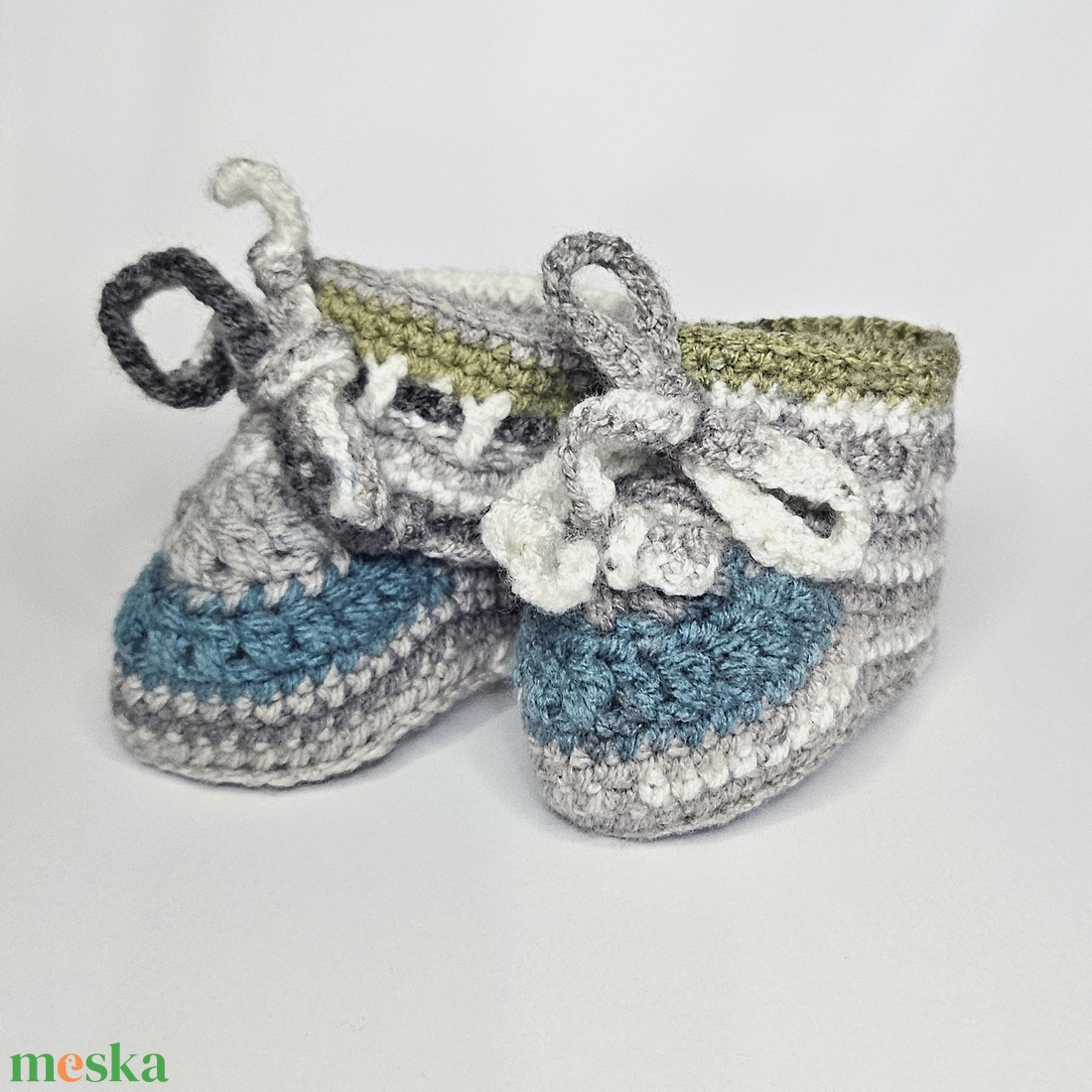 Horgolt kiscipő, babacipő - baba - mama - babaruházat - babacipő - Meska.hu