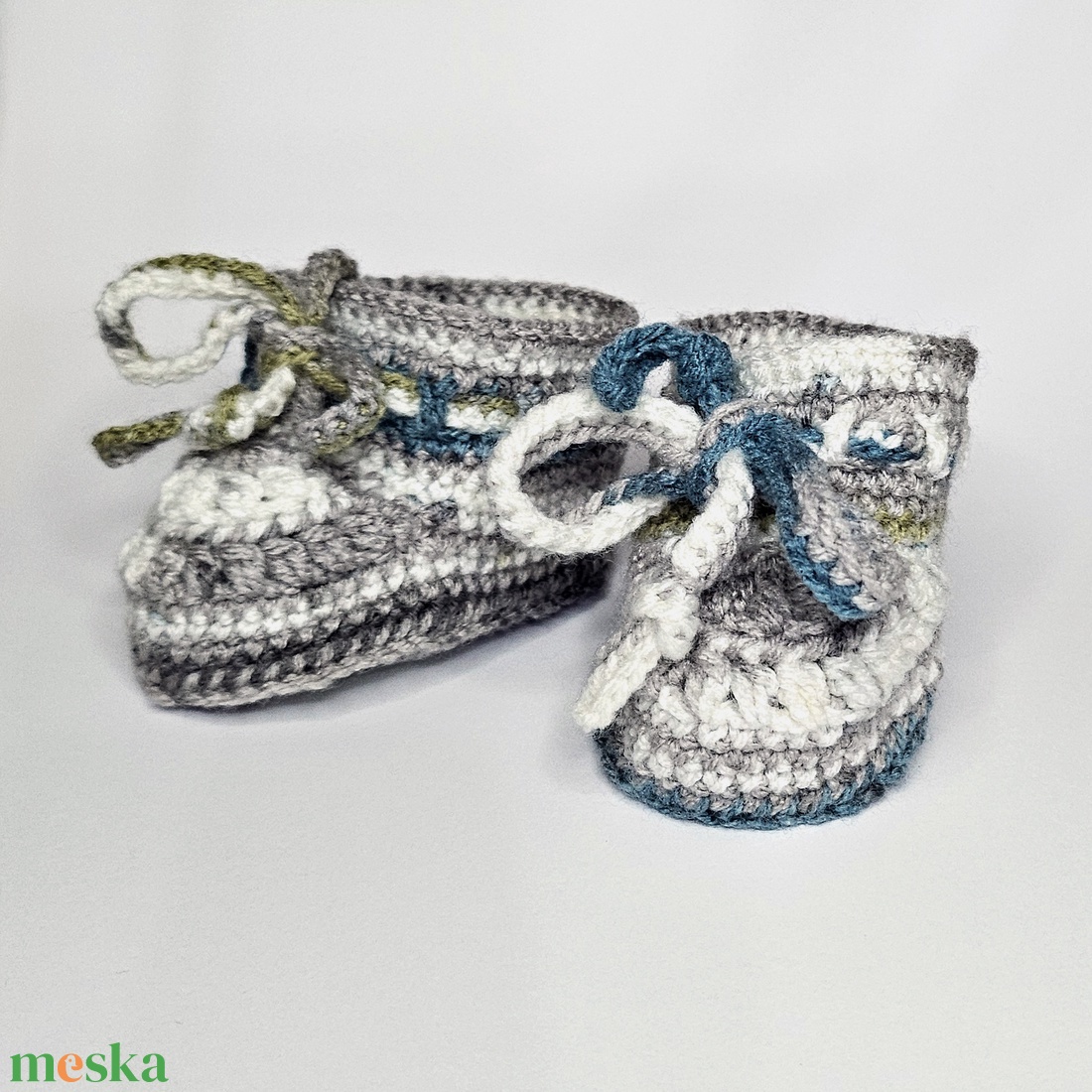 Horgolt kiscipő, babacipő - baba - mama - babaruházat - babacipő - Meska.hu